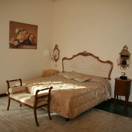 Alessandro Della Spina Otel 3*