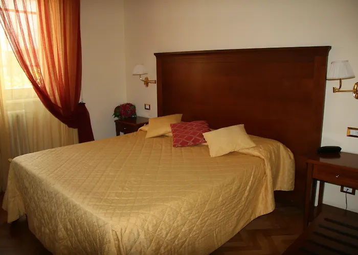 Alessandro Della Spina Hotel 3*