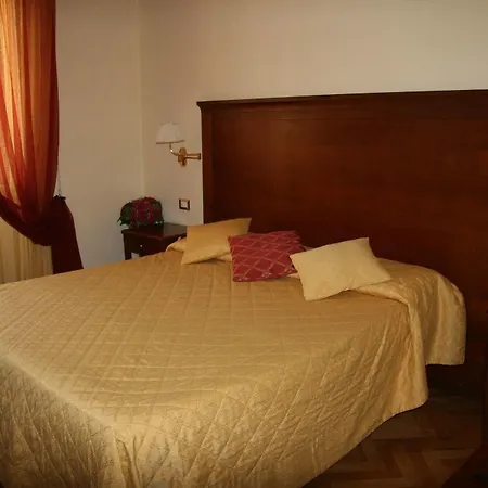 Alessandro Della Spina 3*