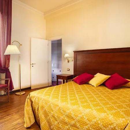 Отель Alessandro Della Spina 3*