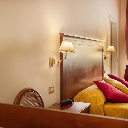 Alessandro Della Spina Hotel Pisa
